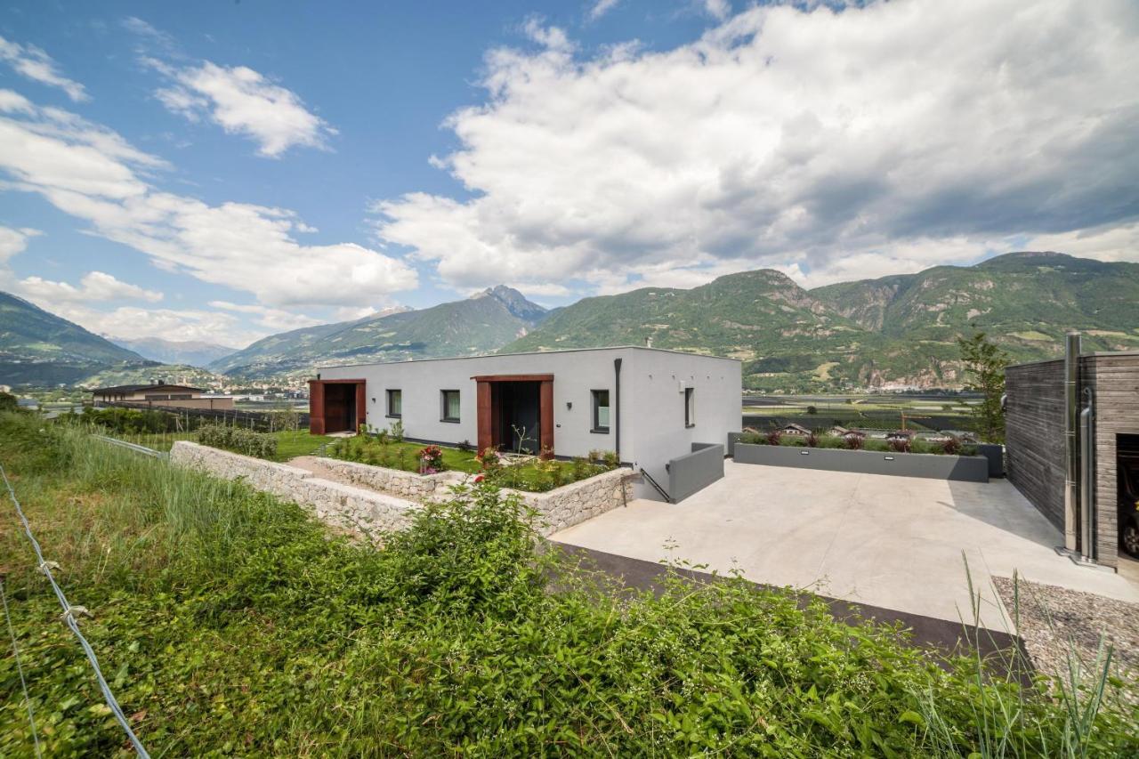 Apartment Das Eckige Cermes Exterior photo
